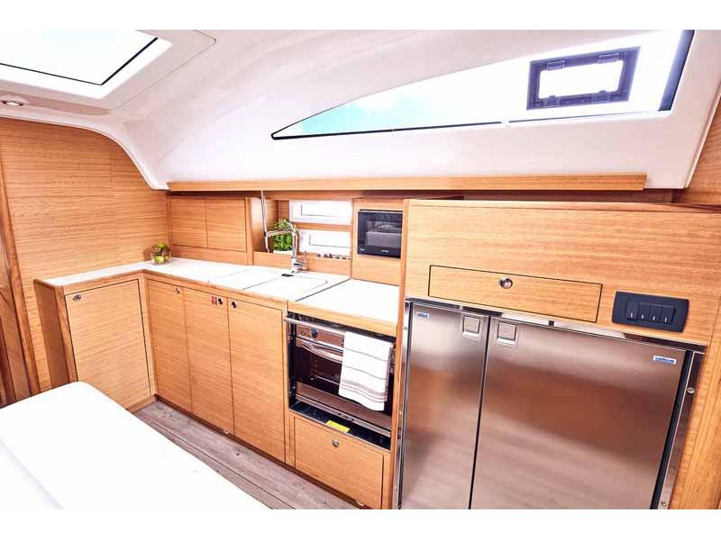 Book yachts online - sailboat - Elan Impression 45.1 - Zoi - rent