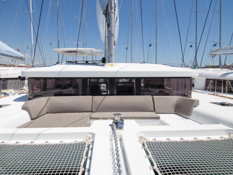 Book yachts online - catamaran - Lagoon 450 - Northern Breeze - rent