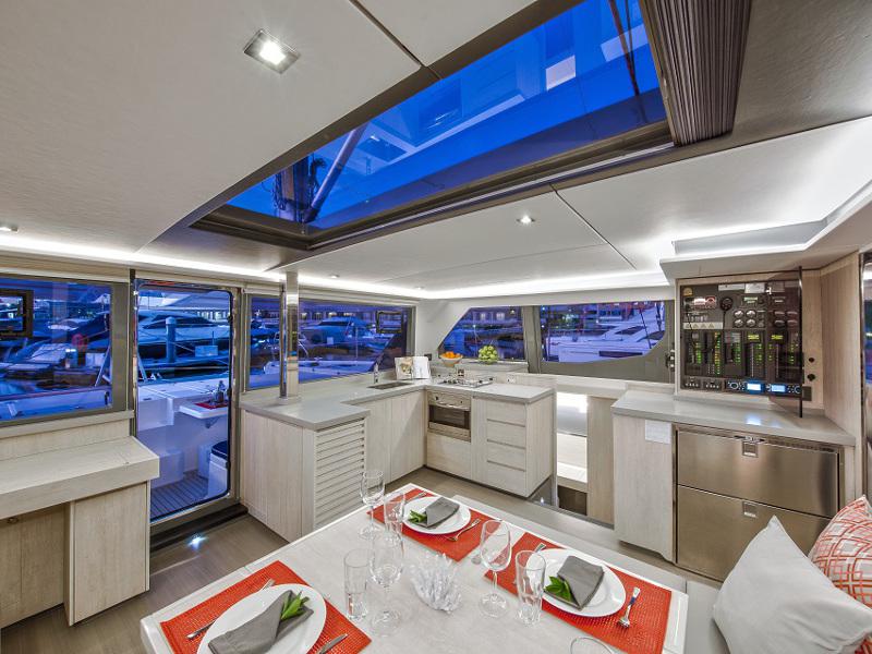 Book yachts online - catamaran - Sunsail 454 - Sunsail 454 (2017) - rent