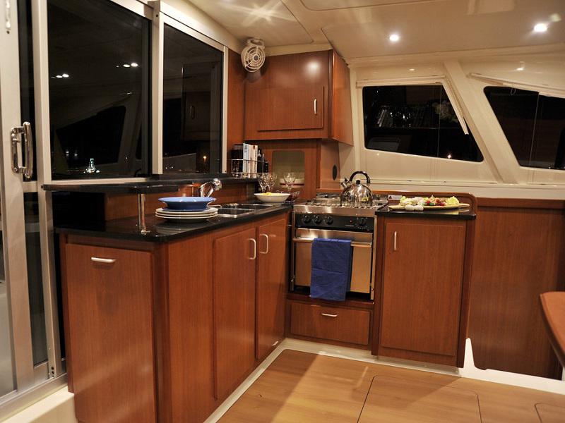 Book yachts online - catamaran - Sunsail 444 - Sunsail 444 (2014) - rent