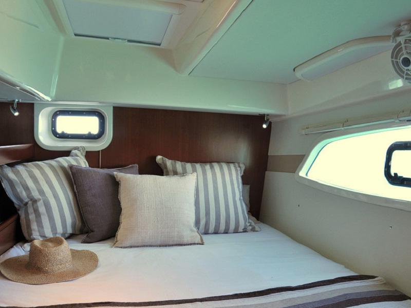 Book yachts online - catamaran - Sunsail 444 - Sunsail 444 (2014) - rent
