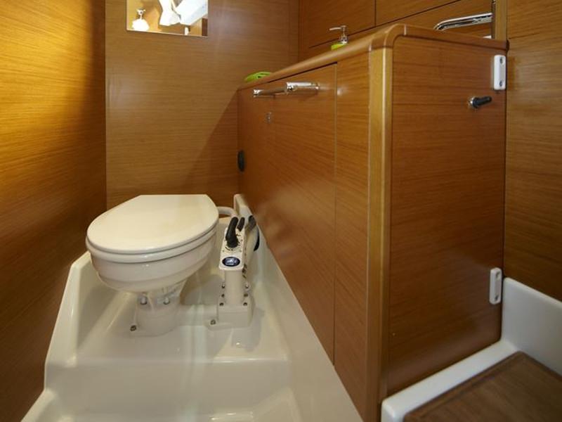 Book yachts online - sailboat - Sun Odyssey 439 - FREGATA - rent