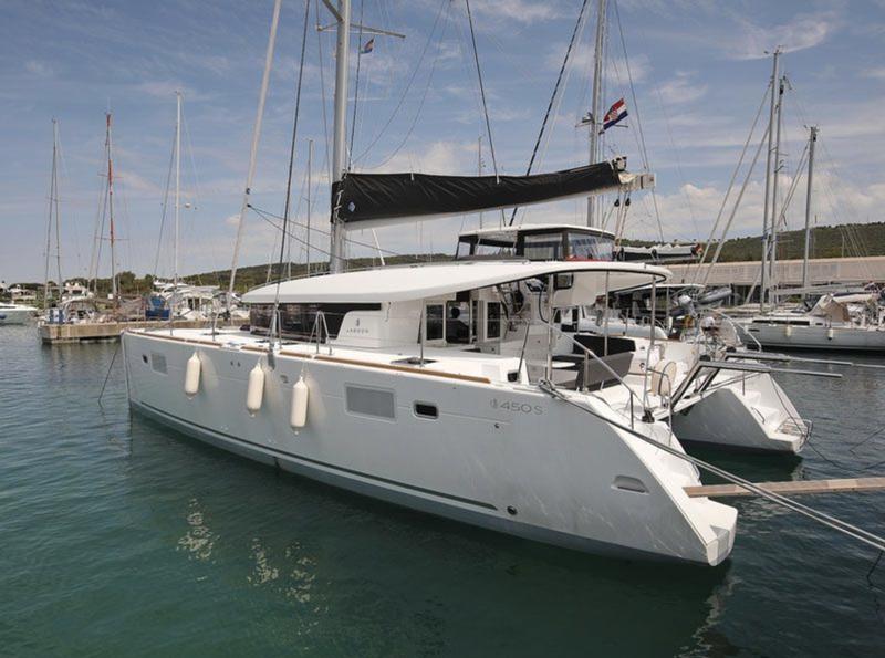 Book yachts online - catamaran - Lagoon 450 Sport - I Love Anna (Generator) - rent