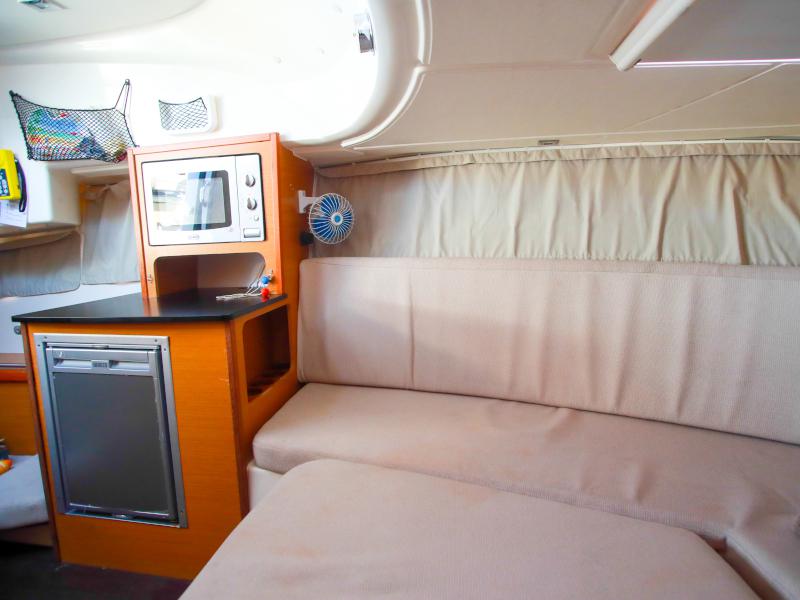 Book yachts online - motorboat - Cap Camarat 8.5 WA - TERCERA VIA - rent
