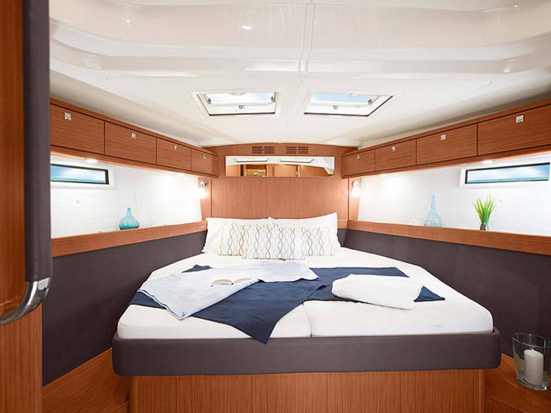 Book yachts online - sailboat - Bavaria Cruiser 51 - Teorema - rent