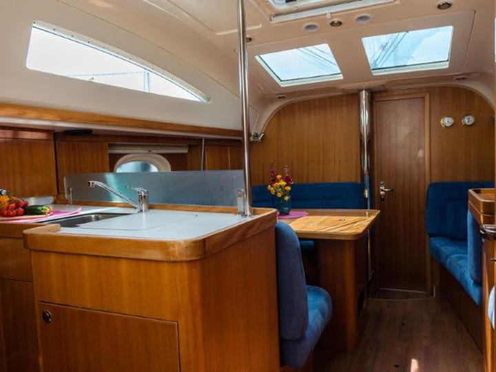 Book yachts online - sailboat - Elan 384 Impression - Aurora - rent