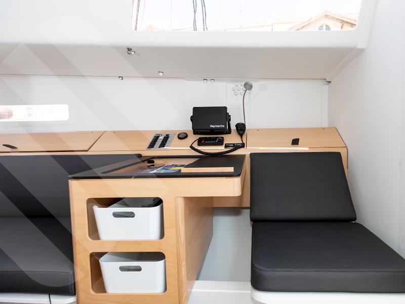 Book yachts online - sailboat - Pogo 30 - Harmattan - rent