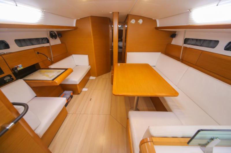 Book yachts online - sailboat - Sun Odyssey 449 - Bondone - rent