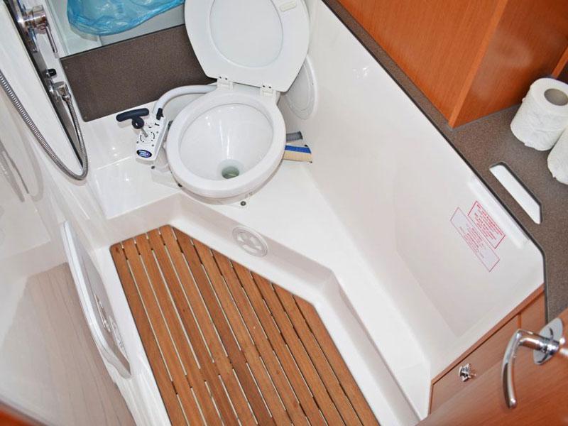 Book yachts online - sailboat - Bavaria Cruiser 34 (4) - Bashung - rent