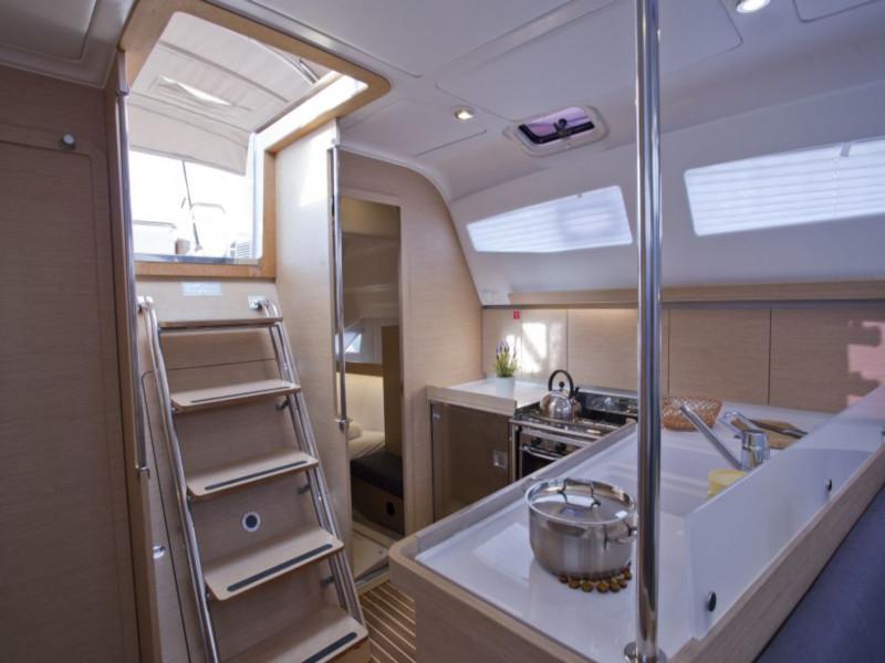 Book yachts online - sailboat - Elan Impression 45 - Six Friends - rent