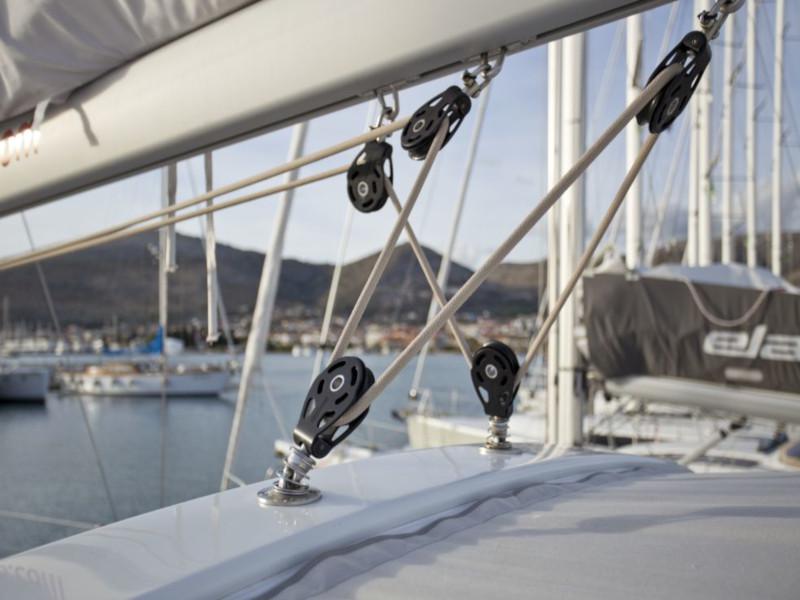 Book yachts online - sailboat - Oceanis 48 (10-4) - Lady Bug I - rent