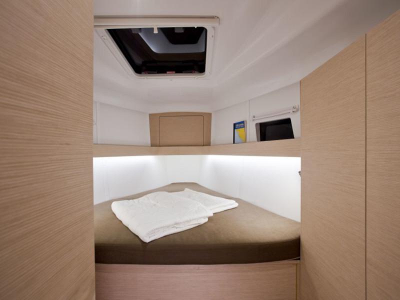 Book yachts online - sailboat - Elan Impression 45 - Skyfall - rent