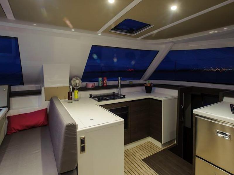 Book yachts online - catamaran - Nautitech Open 40 - Sea Garden - rent