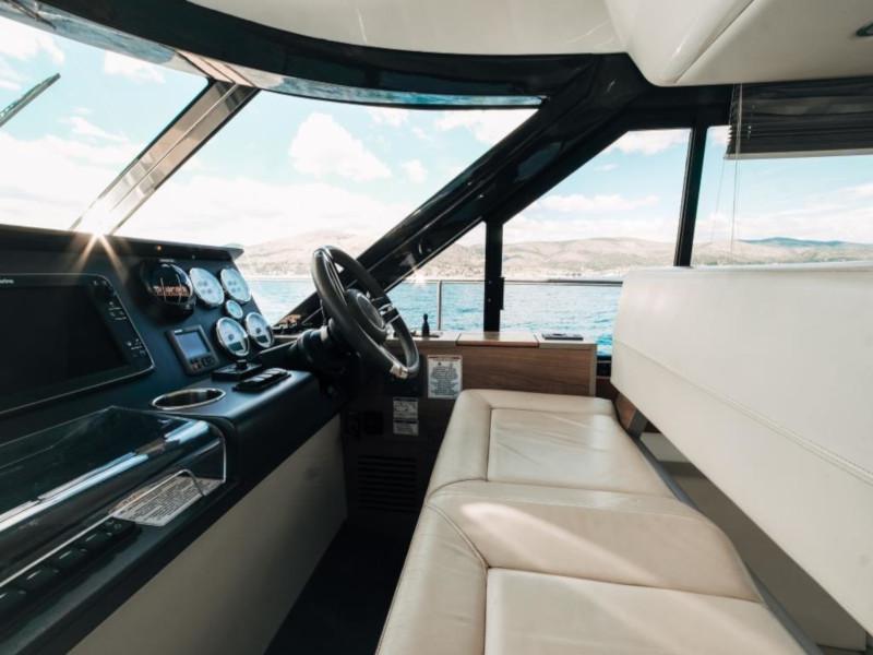 Book yachts online - motorboat - Sealine F 450 - Shuron - rent