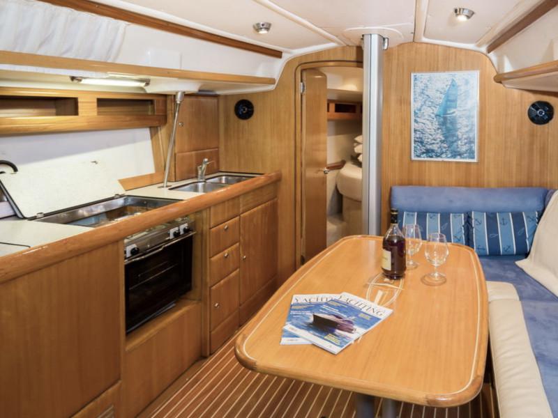 Book yachts online - sailboat - Bavaria 42 Match - Trieste - rent