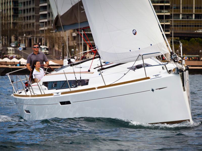 Book yachts online - sailboat - Sun Odyssey 389 - Dust in the wind - rent