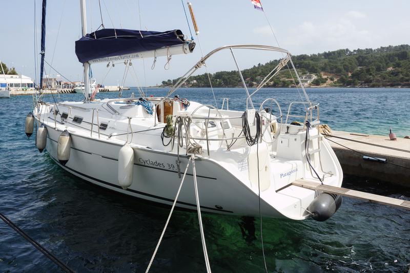 Book yachts online - sailboat - Beneteau Cyclades 39.3 - Patagonia - rent