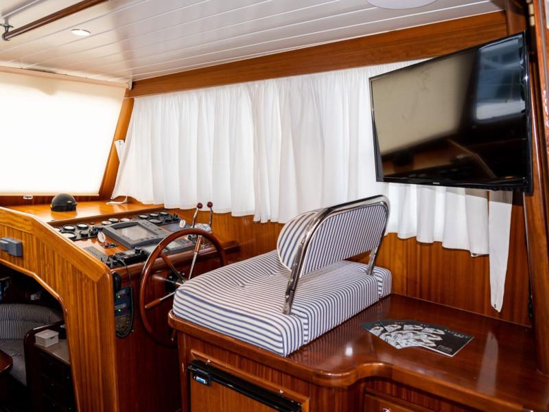 Book yachts online - motorboat - Menorquin 160 - Buccara VIII - rent