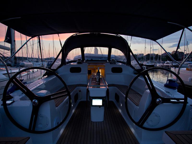 Book yachts online - sailboat - Elan 45 Impression - LIYA - rent