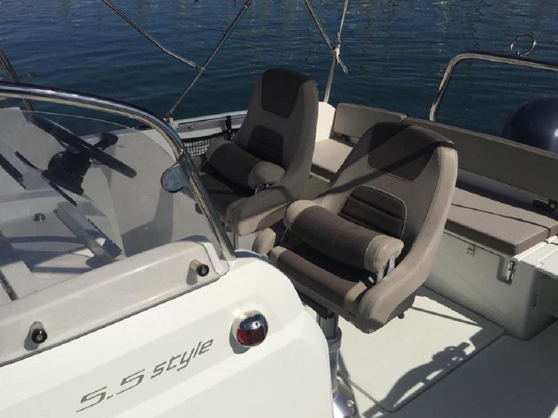 Book yachts online - motorboat - Cap Camarat 5.5 WA S2 - Pinot - rent