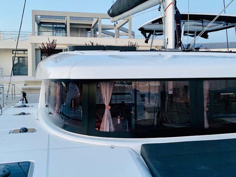 Book yachts online - catamaran - Lagoon 42 - Ulysses - rent