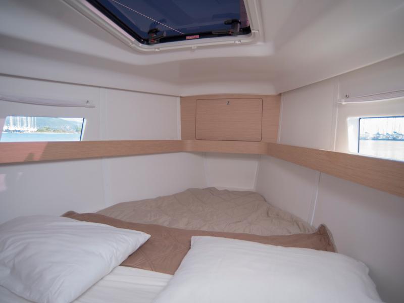Book yachts online - sailboat - Elan Impression 45 - Helen - rent
