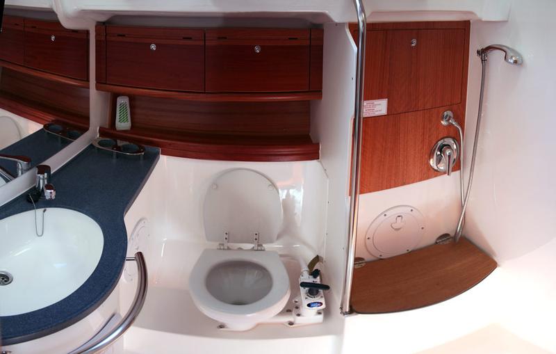 Book yachts online - sailboat - Bavaria 46 C - MH 19 - rent