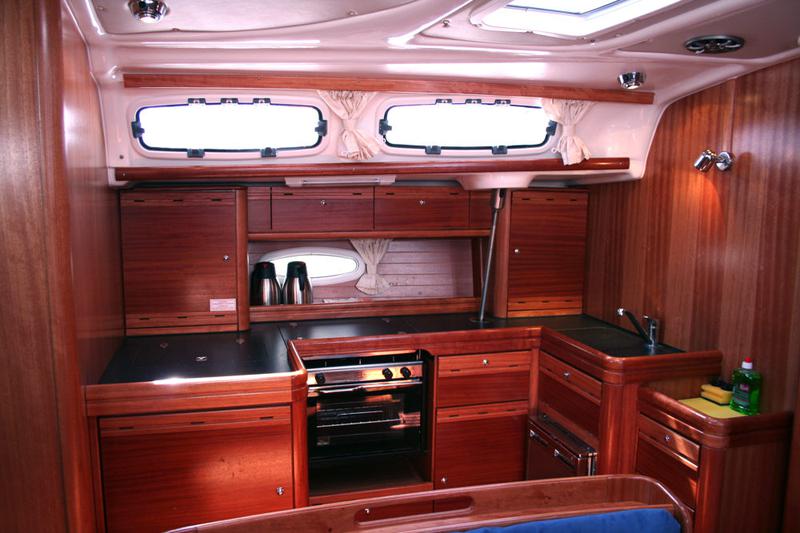 Book yachts online - sailboat - Bavaria 46 C - MH 20 - rent