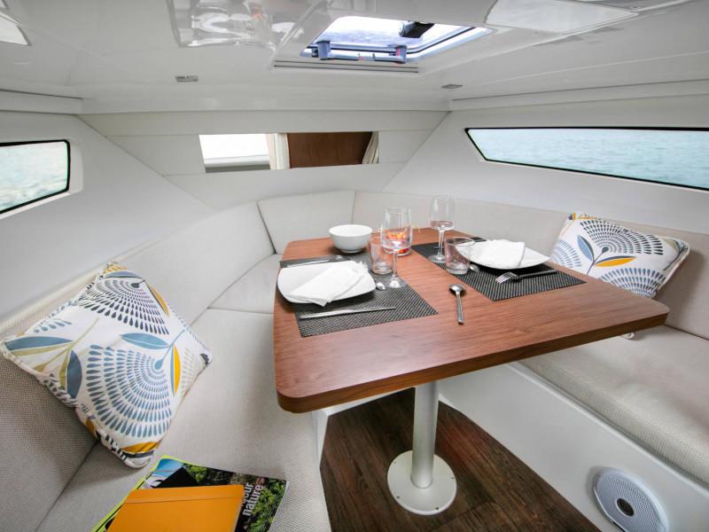 Book yachts online - motorboat - Cap Camarat 9.0 WA - ITALIA II - rent