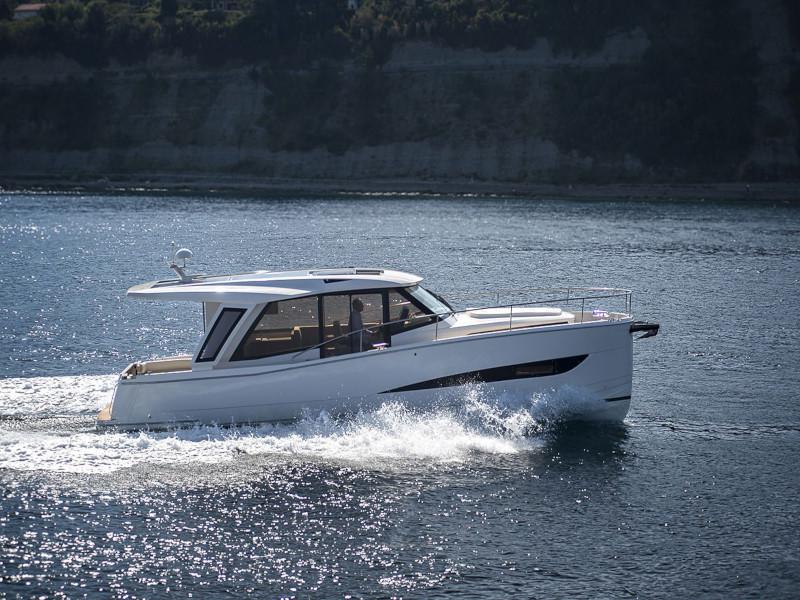 Book yachts online - motorboat - Greenline 39 - MAR - rent