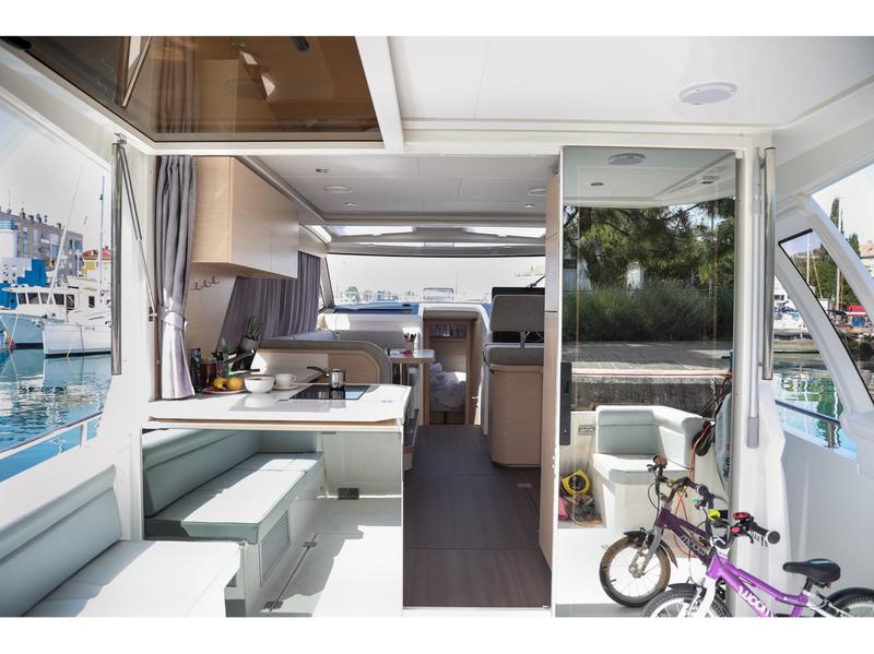 Book yachts online - motorboat - Greenline 39 - MAR - rent