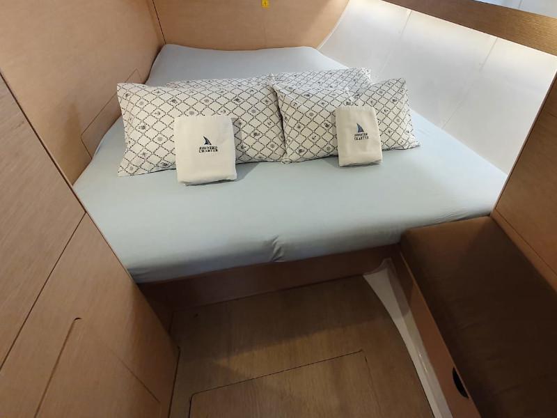 Book yachts online - sailboat - Elan Impression 45 - Princess Tena with A/C - rent