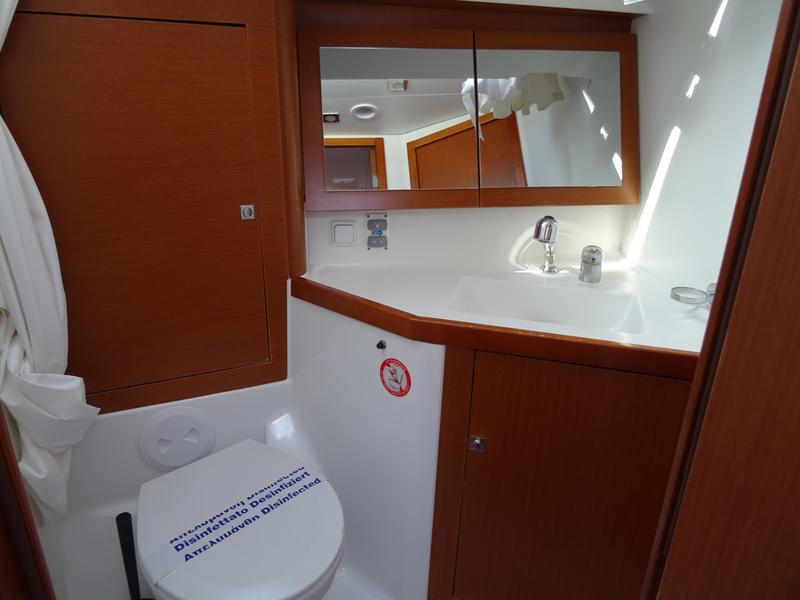 Book yachts online - sailboat - Oceanis 45 - Christina - rent