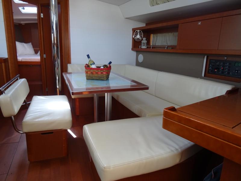 Book yachts online - sailboat - Oceanis 45 - Christina - rent