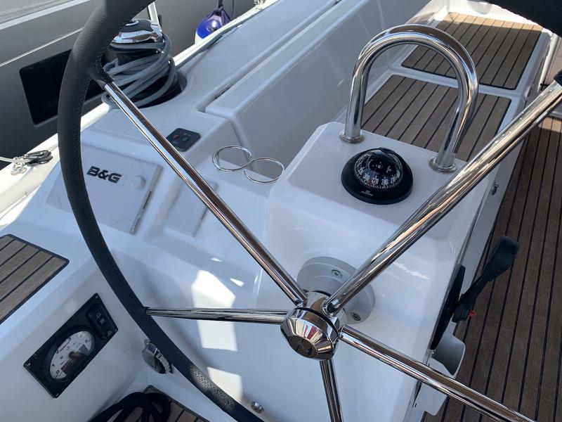 Book yachts online - sailboat - Oceanis 41.1 - Iris - rent