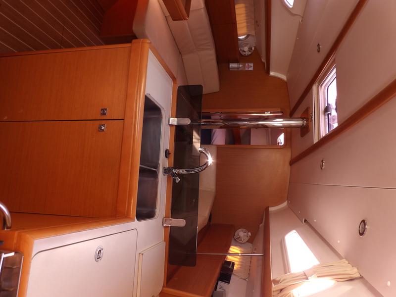 Book yachts online - sailboat - Sun Odyssey 36i - Marina - rent