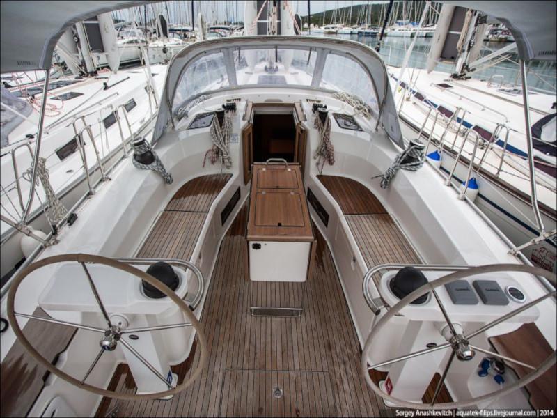 Book yachts online - sailboat - Bavaria Cruiser 45 - Dobra - rent