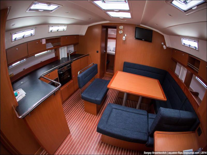 Book yachts online - sailboat - Bavaria Cruiser 45 - Dobra - rent