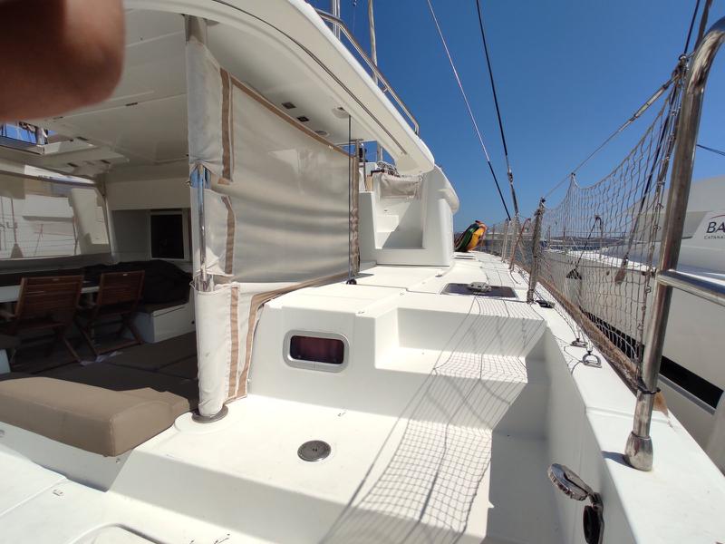 Book yachts online - catamaran - Lagoon 450  Flybridge - Nata - rent
