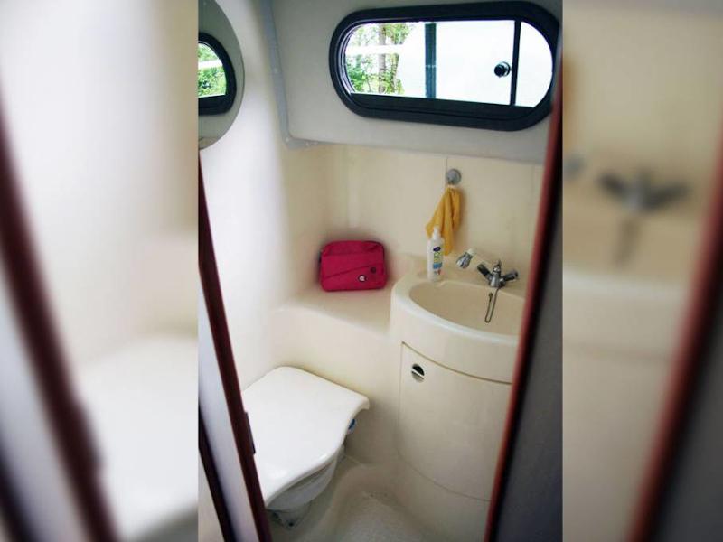 Book yachts online - motorboat - Sedan 1170 - CANET FR - rent