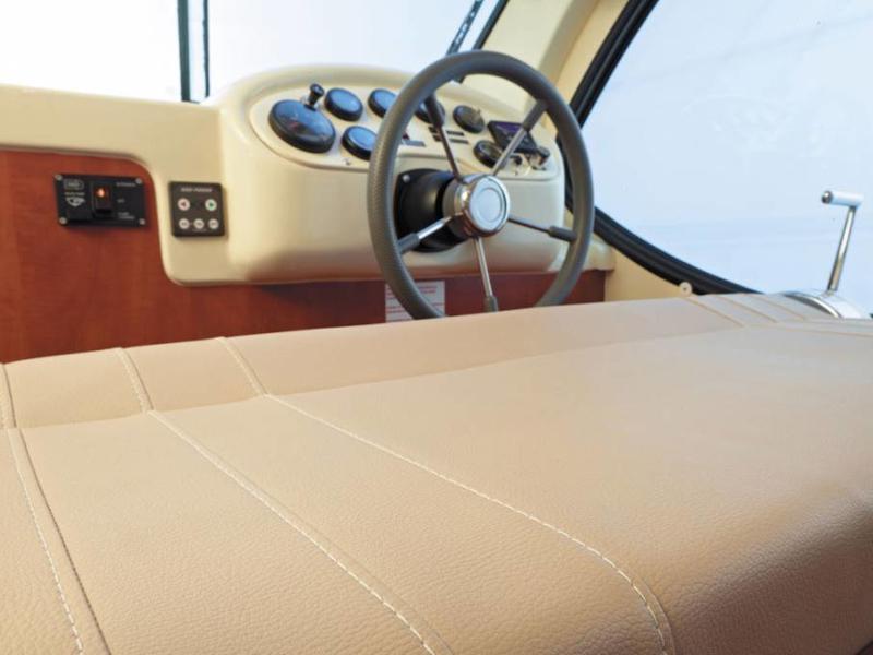Book yachts online - motorboat - Estivale Quattro B - AGDE FR - rent