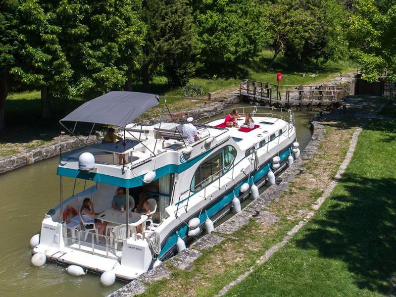 Book yachts online - motorboat - Octo Fly C - SAINT ROCH FR - rent