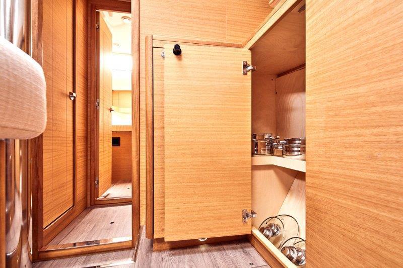 Book yachts online - sailboat - Elan Impression 45.1 - BAD BUOY - rent