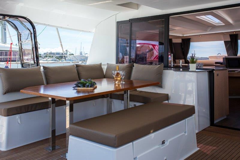 Book yachts online - catamaran - Saba 50 - ANNA ISABELLA - AC and generator - rent