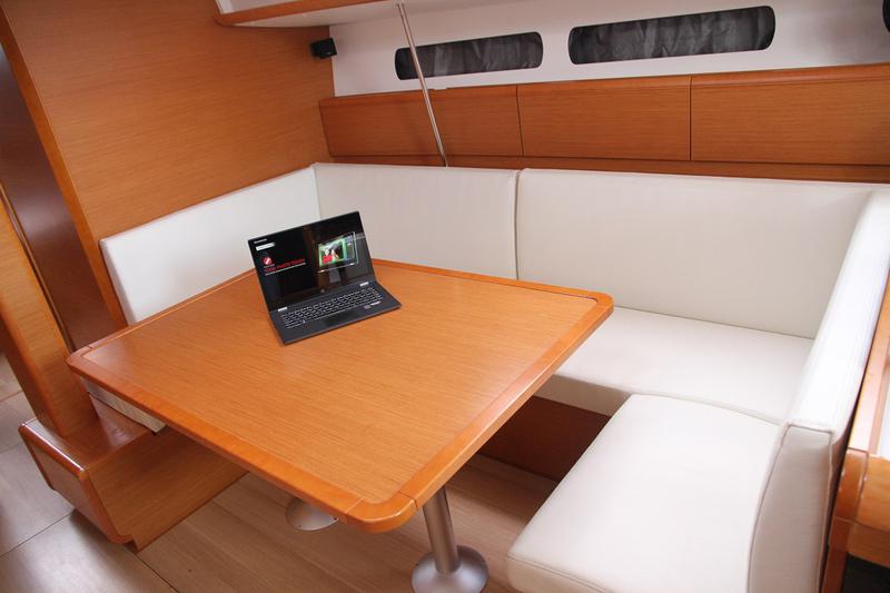 Book yachts online - sailboat - Sun Odyssey 439_2015 - SY_2046 - rent