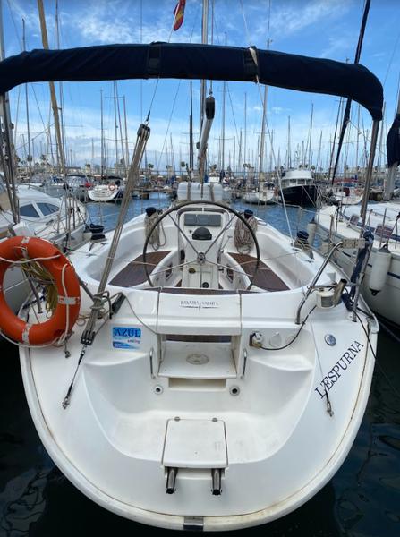 Book yachts online - sailboat - Bavaria 36 - L'Espurna - rent