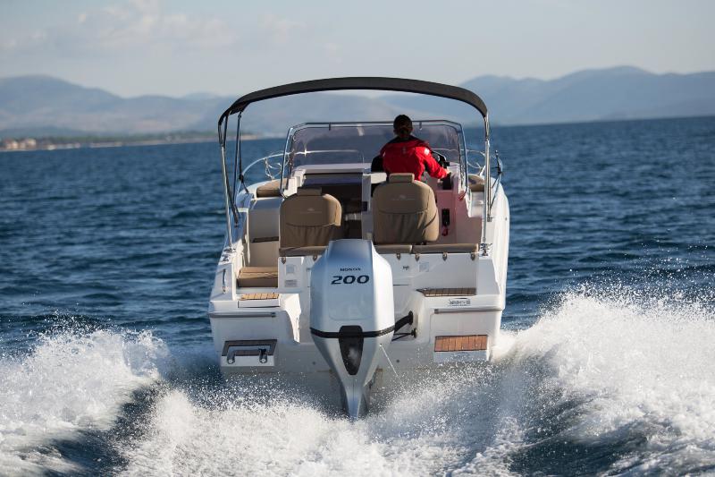 Book yachts online - motorboat - Atlantic Marine Sun Cruiser 690 - Mery - rent