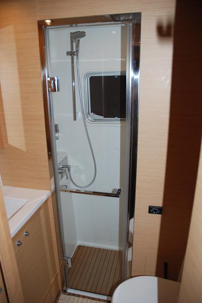 Book yachts online - catamaran - Lagoon 52F - MOJITO ex BE HAPPY - rent