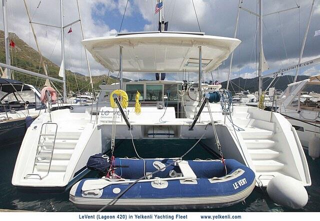 Book yachts online - catamaran - Lagoon 420 - LeVent - rent