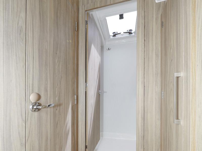 Book yachts online - motorboat - Futura 40 Grand Horizon - X COLUMBUS - rent
